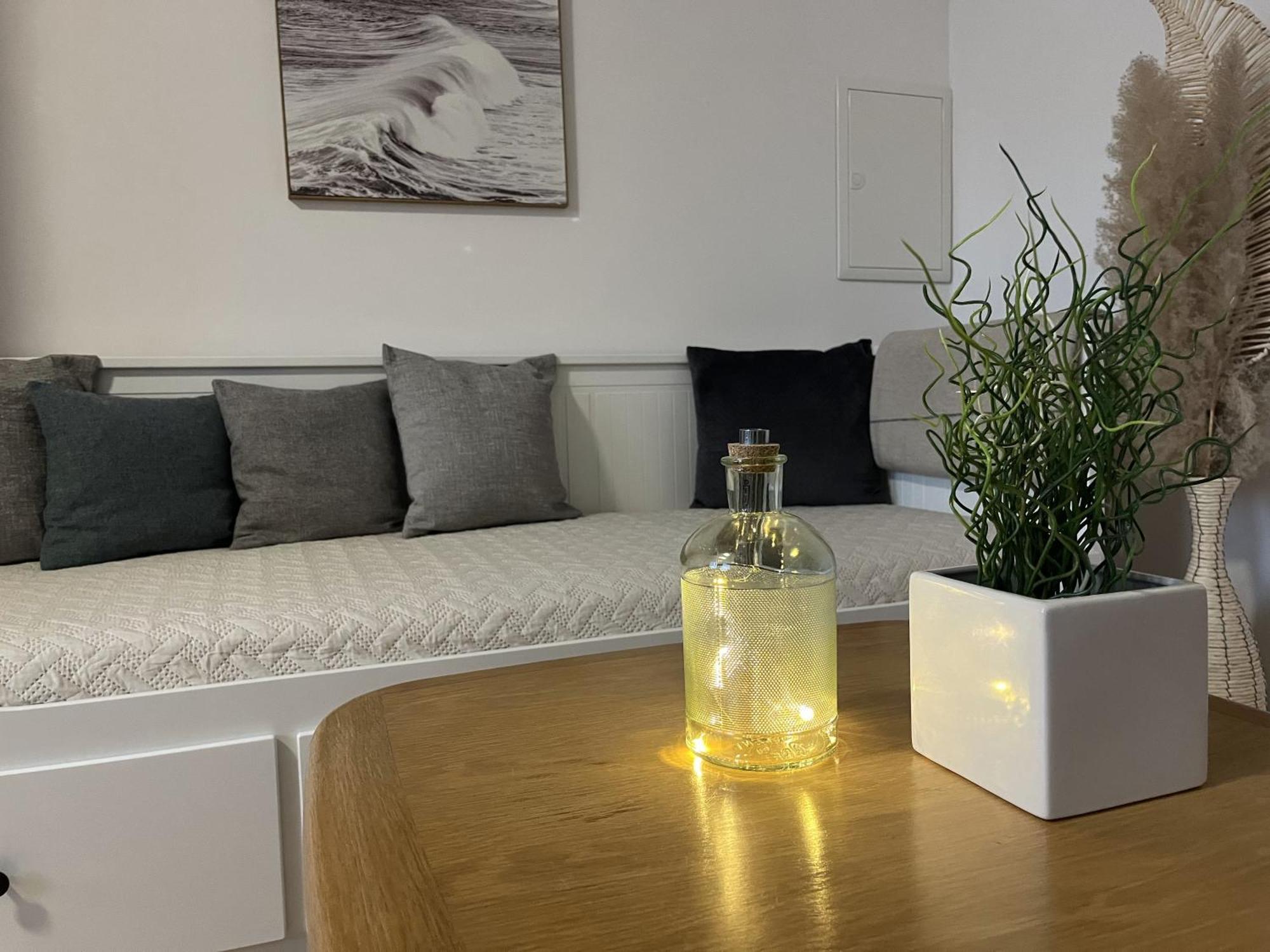 Neu Apartment In Schloss Naehe,Parkplatz, Netflix Sogel Ngoại thất bức ảnh